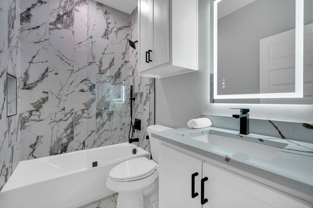 403 Santa Fe Street, Alvarado, TX 76009