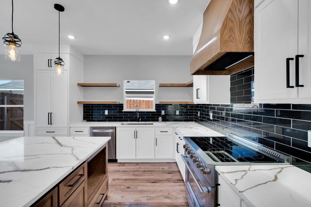 403 Santa Fe Street, Alvarado, TX 76009