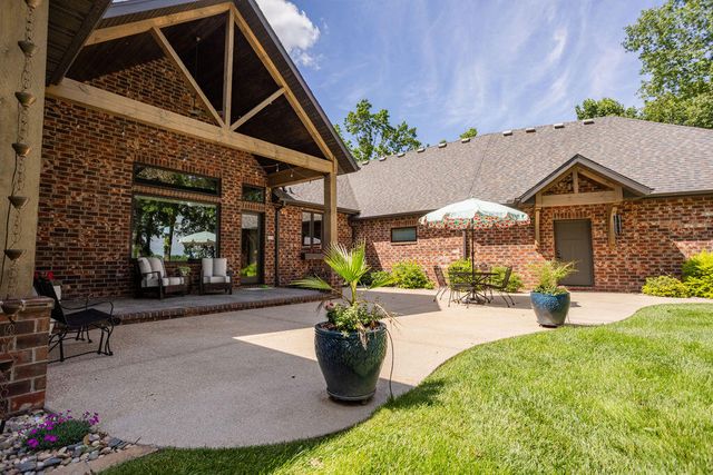 878 E Galway Court, Nixa, MO 65714
