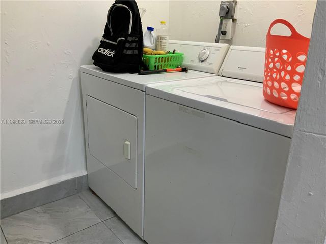 1300 W 53rd Street 35, Hialeah, FL 33012