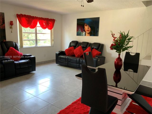 1300 W 53rd Street 35, Hialeah, FL 33012