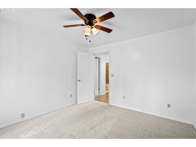 20180 Sw SANDRA Ct, Beaverton, OR 97003