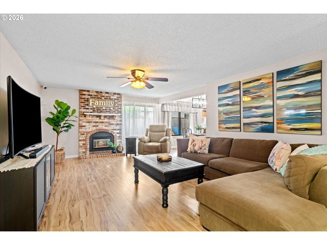 20180 Sw SANDRA Ct, Beaverton, OR 97003