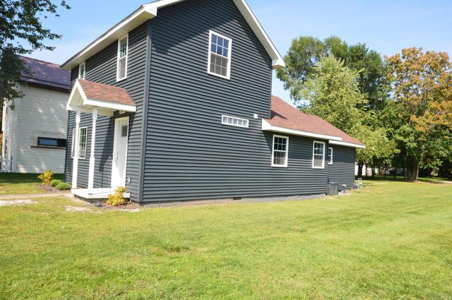 905 Vanburen Street, Walkerton, IN 46574