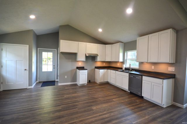 905 Vanburen Street, Walkerton, IN 46574