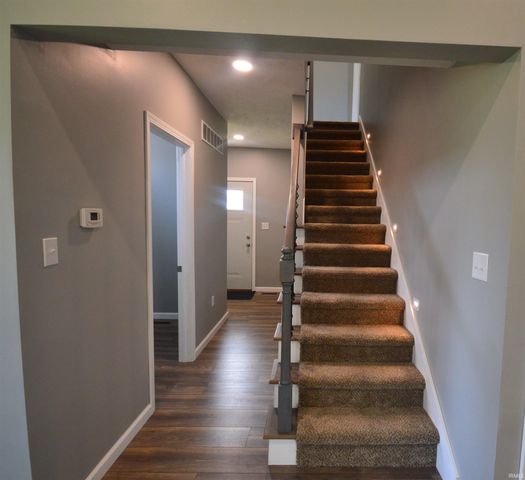 905 Vanburen Street, Walkerton, IN 46574