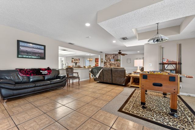 3194 Pebble Beach Drive, Lake Worth, FL 33467