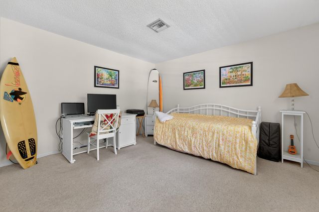 3194 Pebble Beach Drive, Lake Worth, FL 33467