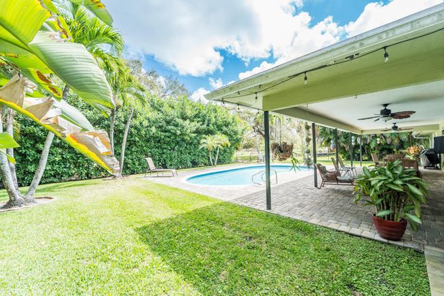 3194 Pebble Beach Drive, Lake Worth, FL 33467