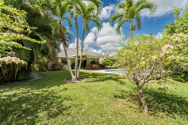 3194 Pebble Beach Drive, Lake Worth, FL 33467