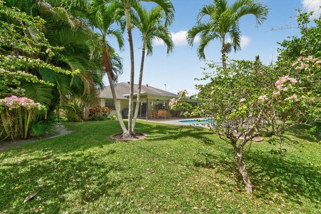 3194 Pebble Beach Drive, Lake Worth, FL 33467