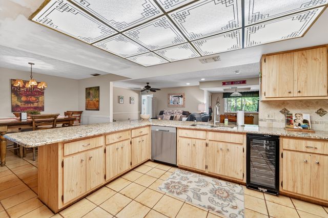 3194 Pebble Beach Drive, Lake Worth, FL 33467