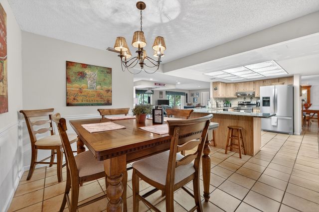 3194 Pebble Beach Drive, Lake Worth, FL 33467