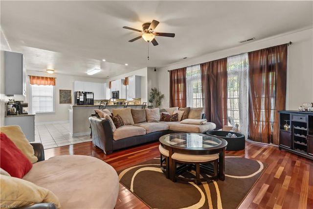 434 Blue Beech WAY, Chesapeake, VA 23320