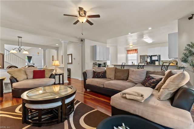 434 Blue Beech WAY, Chesapeake, VA 23320