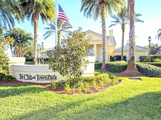 11340 SW Vanderbilt Circle, Port St. Lucie, FL 34987