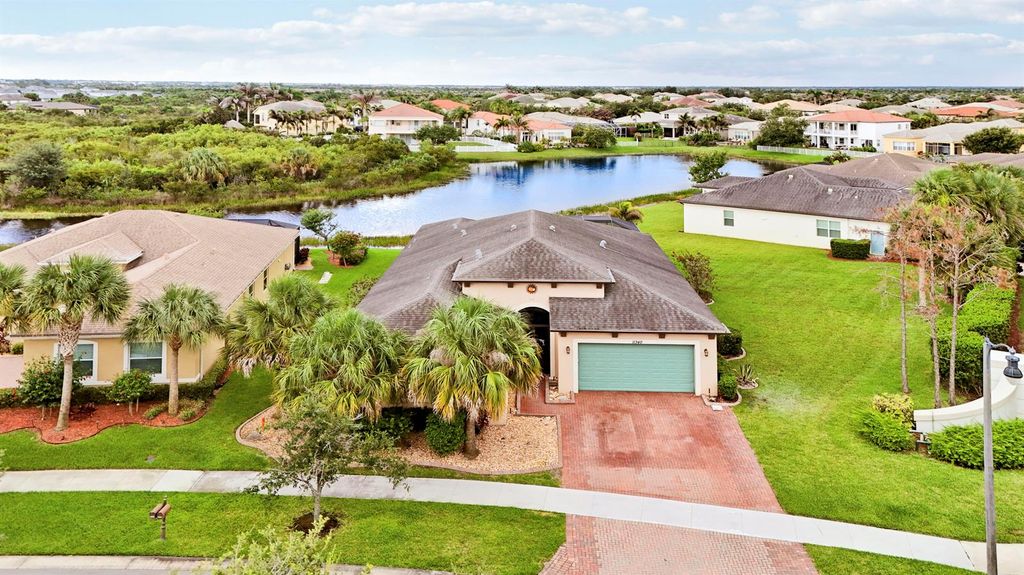 11340 SW Vanderbilt Circle, Port St. Lucie, FL 34987