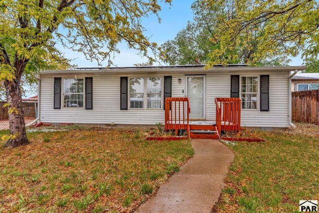 708 Santa Clara Ave, Pueblo, CO 81005