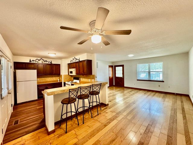 116 Utopia Road, Melbourne, AR 72556