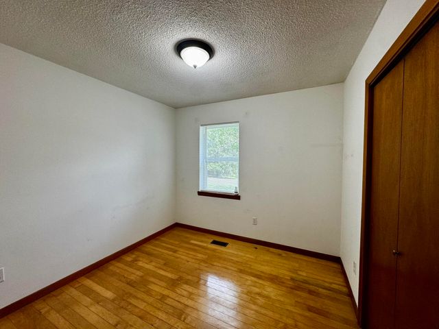 116 Utopia Road, Melbourne, AR 72556
