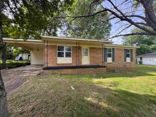 116 Utopia Road, Melbourne, AR 72556