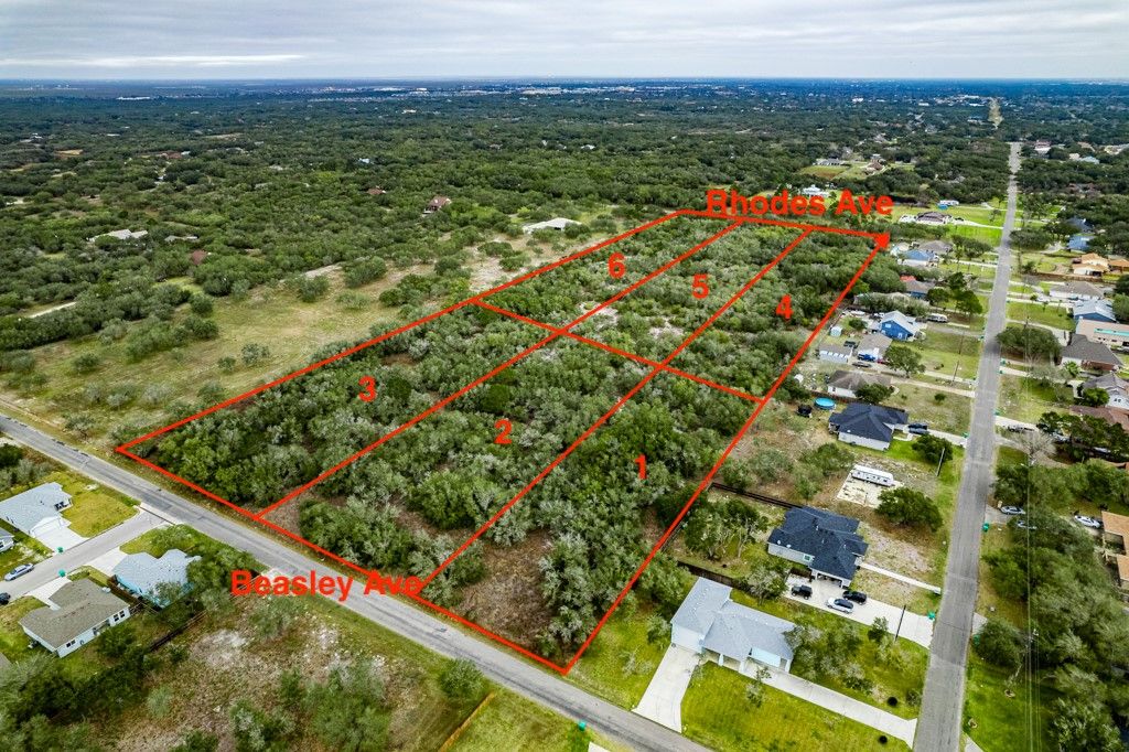 820 W Beasley Ave, Aransas Pass, TX 78336 — photo 3