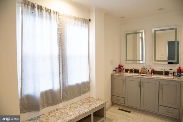 1101 BEAVER RUN RD, Burlington, WV 26710