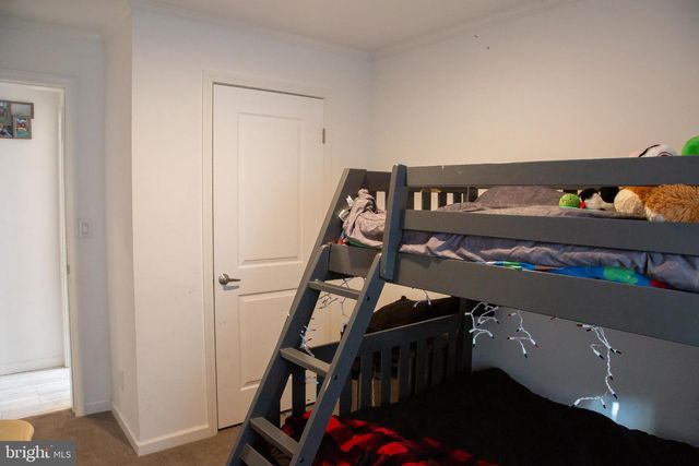 1101 BEAVER RUN RD, Burlington, WV 26710