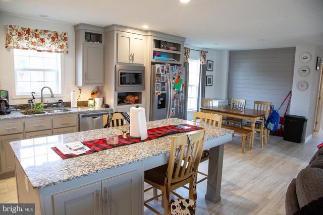 1101 BEAVER RUN RD, Burlington, WV 26710