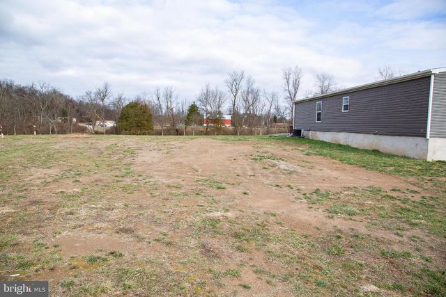 1101 BEAVER RUN RD, Burlington, WV 26710