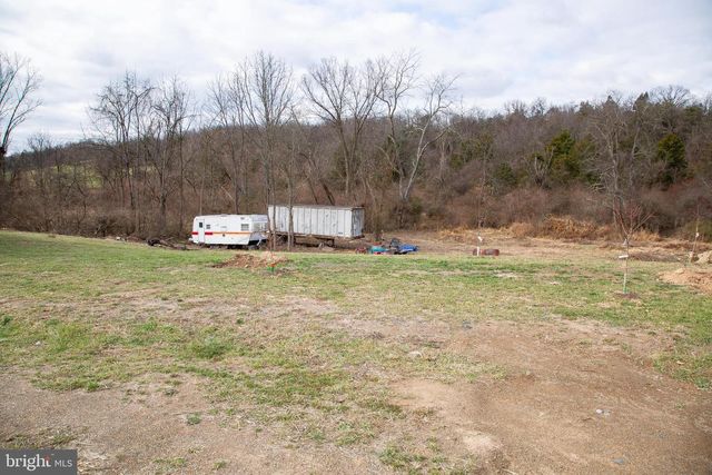 1101 BEAVER RUN RD, Burlington, WV 26710