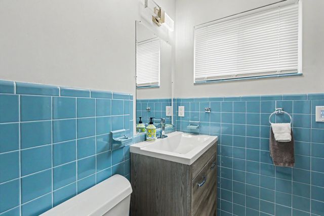 2770 NE 53rd Street, Lighthouse Point, FL 33064