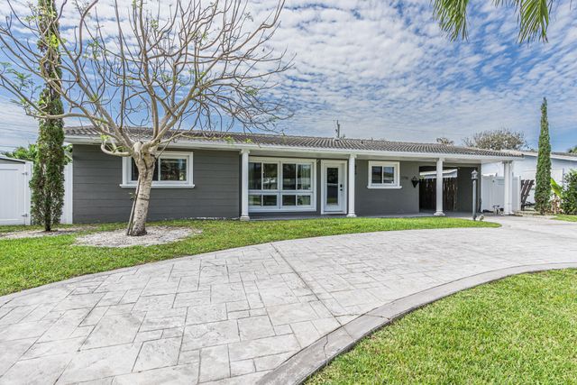 2770 NE 53rd Street, Lighthouse Point, FL 33064