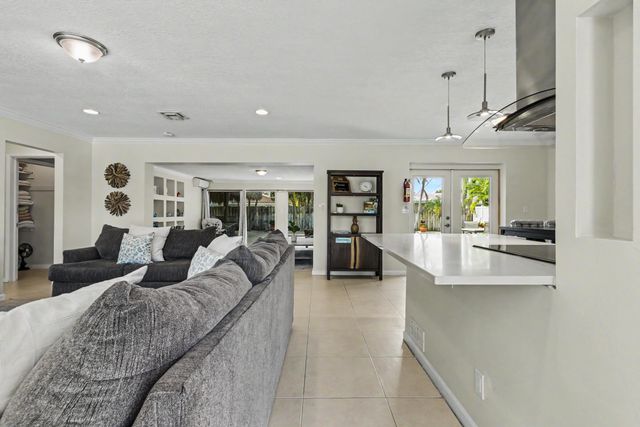 2770 NE 53rd Street, Lighthouse Point, FL 33064