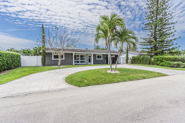 2770 NE 53rd Street, Lighthouse Point, FL 33064