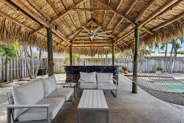 2770 NE 53rd Street, Lighthouse Point, FL 33064