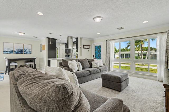 2770 NE 53rd Street, Lighthouse Point, FL 33064