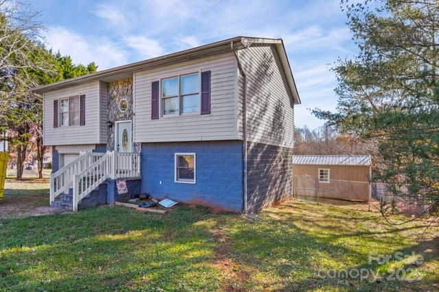 3405 Clarks Chapel Road, Lenoir, NC 28645