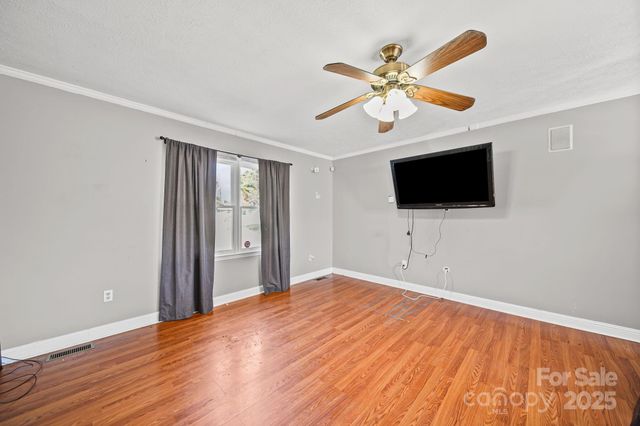 3405 Clarks Chapel Road, Lenoir, NC 28645