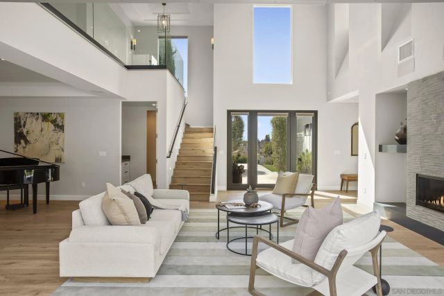 6989 Paseo Laredo, La Jolla, CA 92037