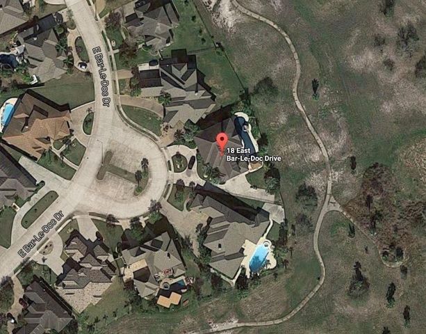 18 E Bar Le Doc Dr, Corpus Christi, TX 78414