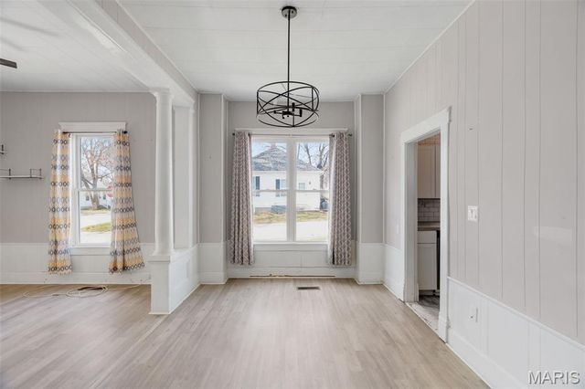 301 E Maple Street, Wentzville, MO 63385