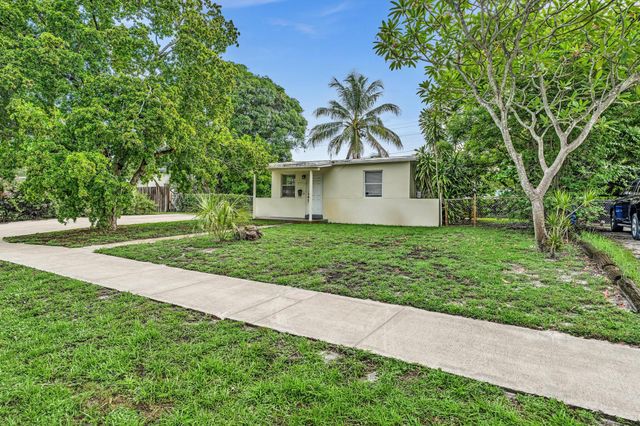 4936 NE 14TH Avenue, Pompano Beach, FL 33064