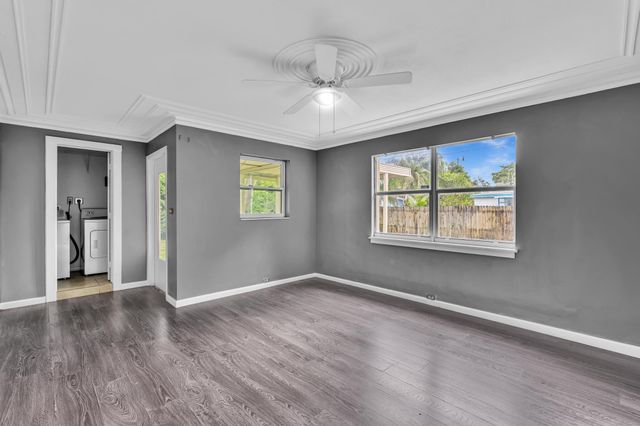 4936 NE 14TH Avenue, Pompano Beach, FL 33064