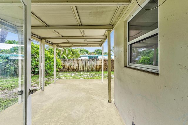 4936 NE 14TH Avenue, Pompano Beach, FL 33064