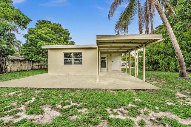 4936 NE 14TH Avenue, Pompano Beach, FL 33064