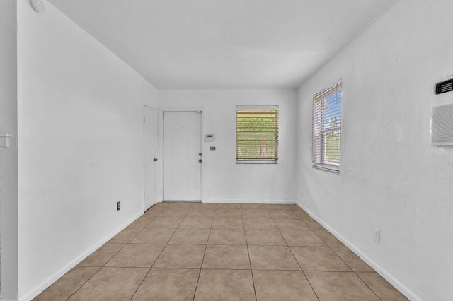 4936 NE 14TH Avenue, Pompano Beach, FL 33064