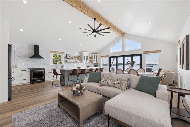 9098 Dexter-Pinckney Road, Pinckney, MI 48169
