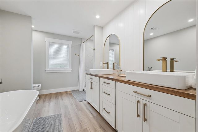 9098 Dexter-Pinckney Road, Pinckney, MI 48169