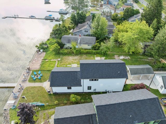 9098 Dexter-Pinckney Road, Pinckney, MI 48169
